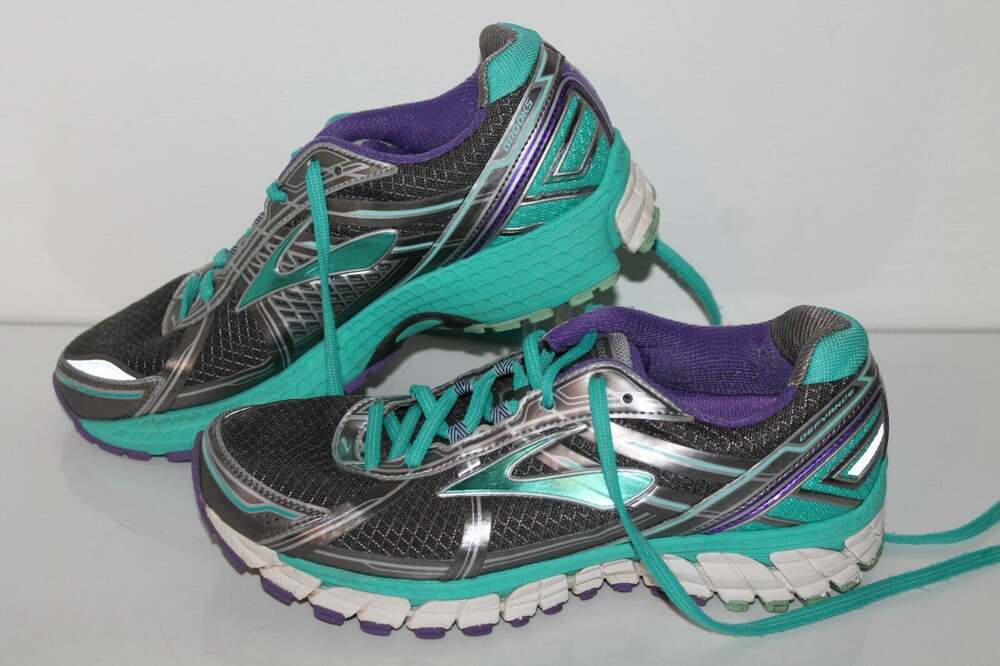 Brooks Defyance 9 Running Shoes, Womens 9, Gray Turquoise Purple, Runnercore